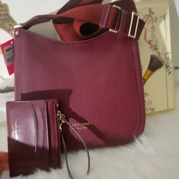 Kate spade hangbag with wallet - Picture 2 of 8